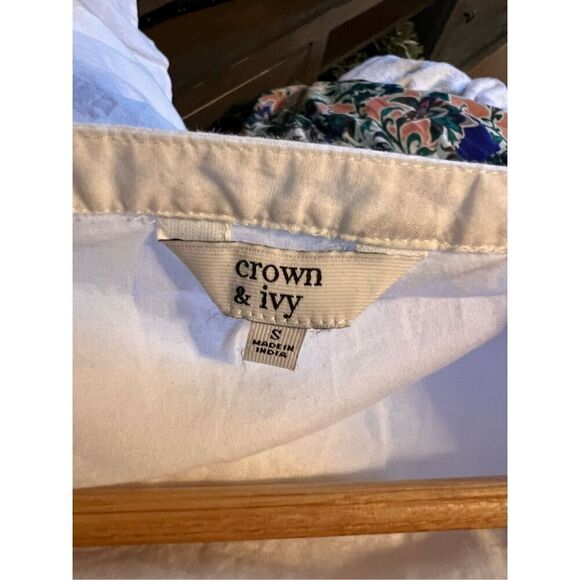 Crown & Ivy Size S Floral Applique Peasant Blouse White Cotton Pink Tassle Boho - Picture 9 of 9